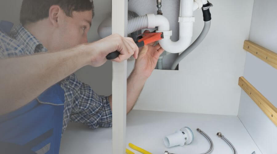 Local expert plumbing services in Everglades City, FL